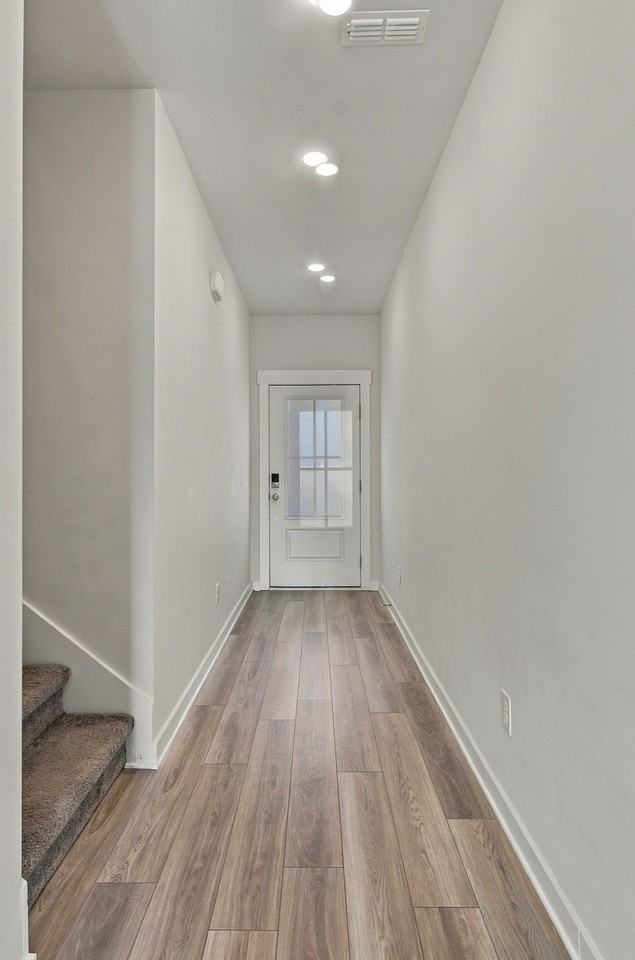 1627 Manuka Ln #1 - Photo 5 of 33