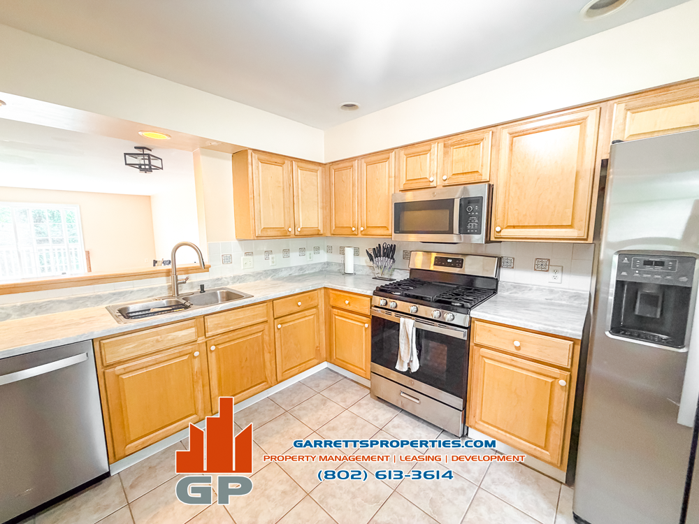 14 Giles Dr #1 - Photo 2 of 21