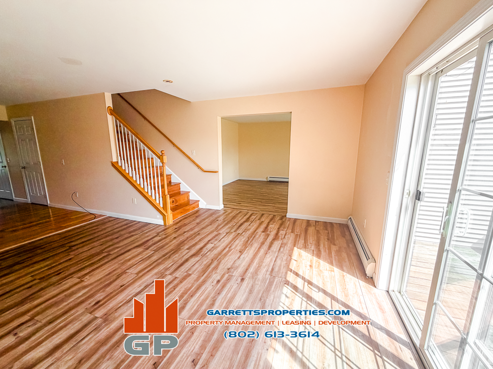 14 Giles Dr #1 - Photo 4 of 21