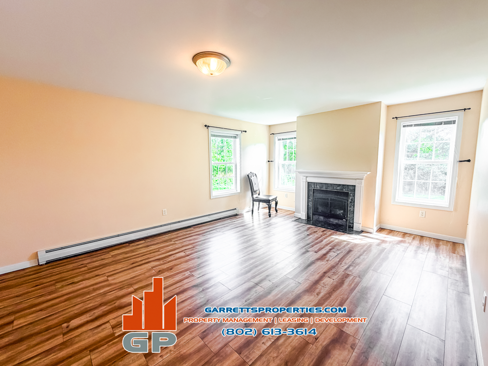 14 Giles Dr #1 - Photo 7 of 21