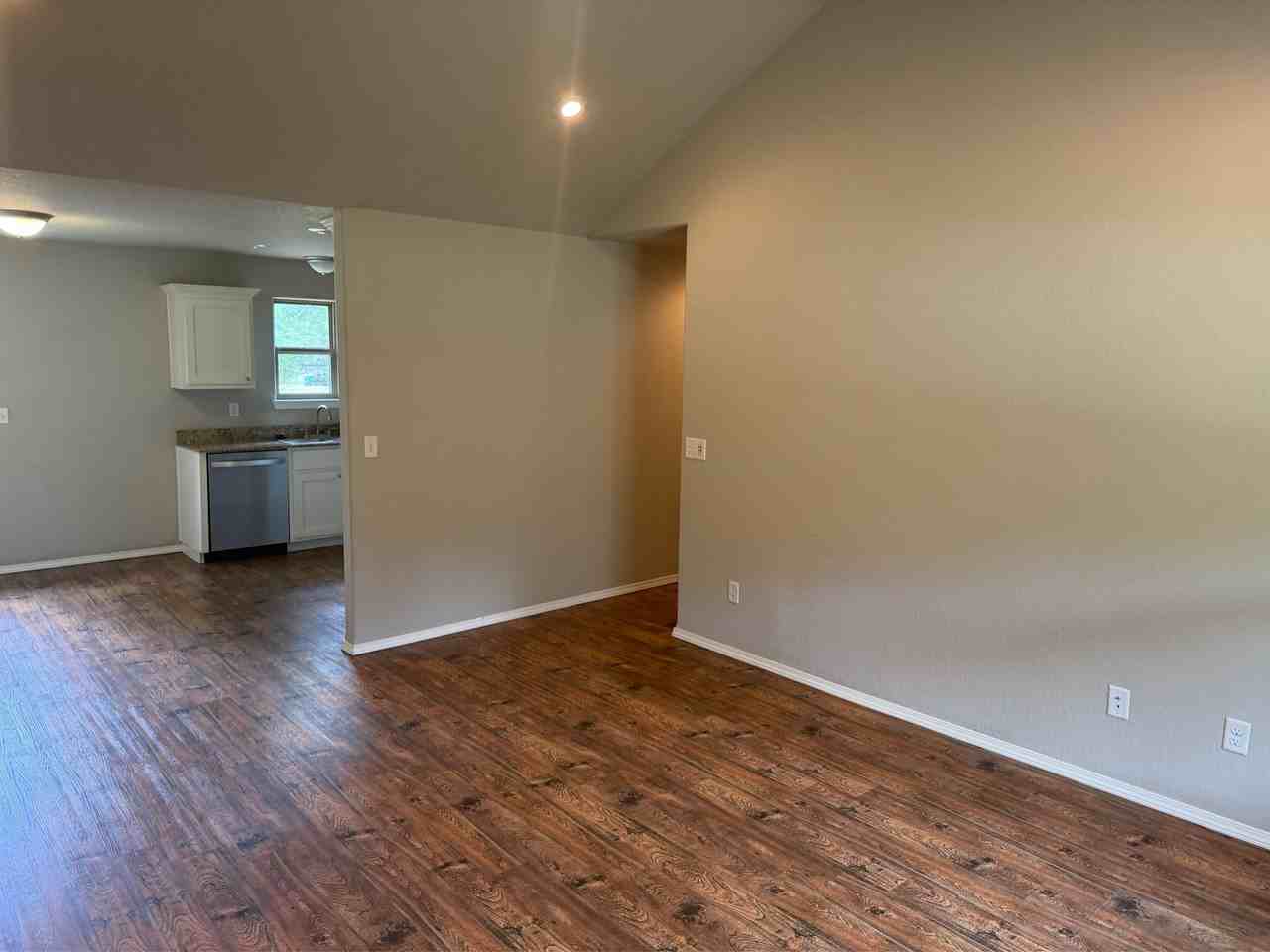 170 Western Heights Cir #170 - Photo 2 of 11