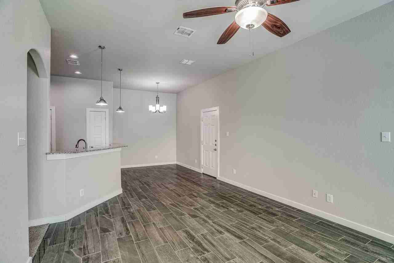 574 Creekside Frst - Photo 6 of 35