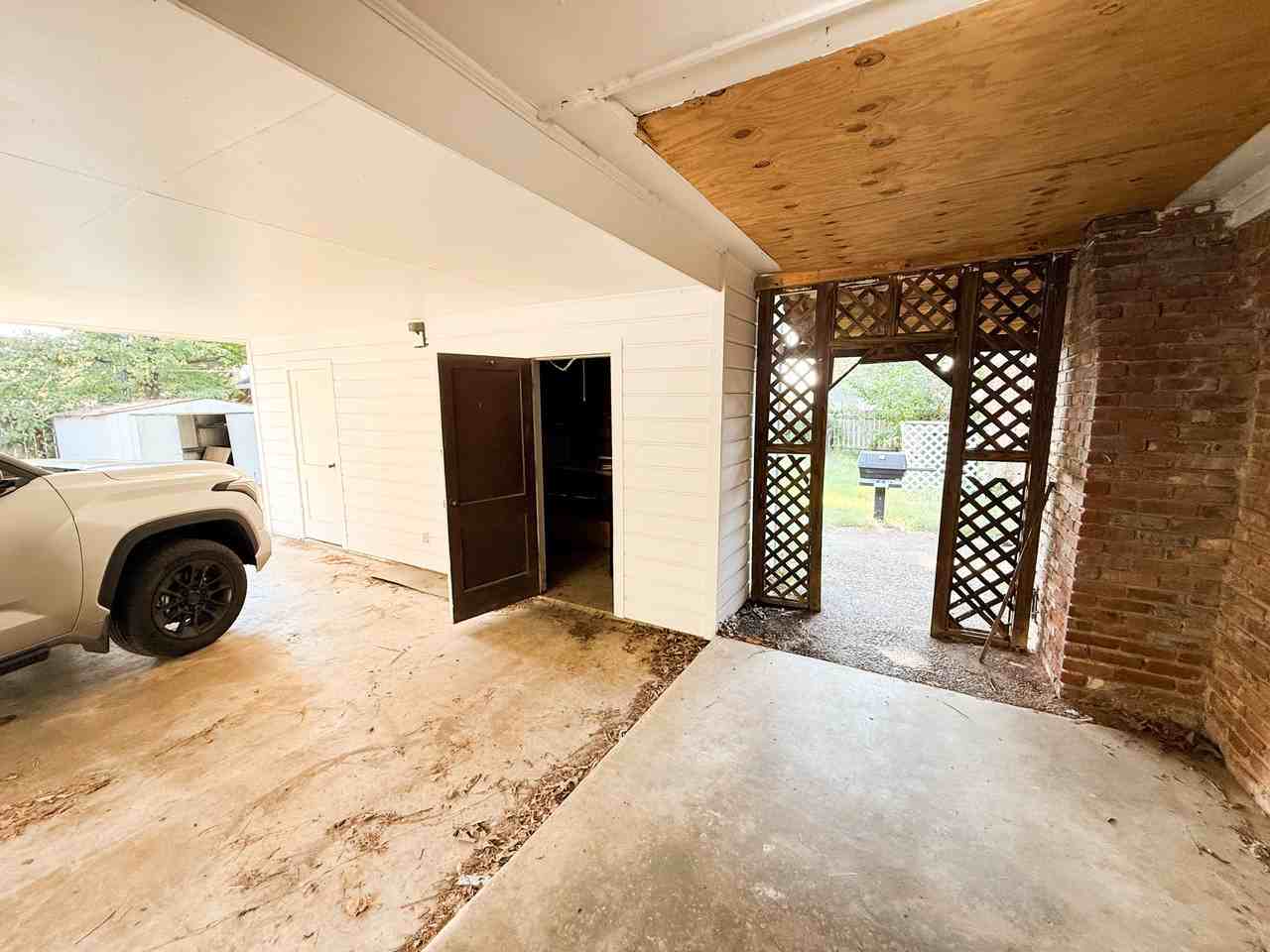 5305 Oak Meadow Ave #1 - Photo 3 of 21