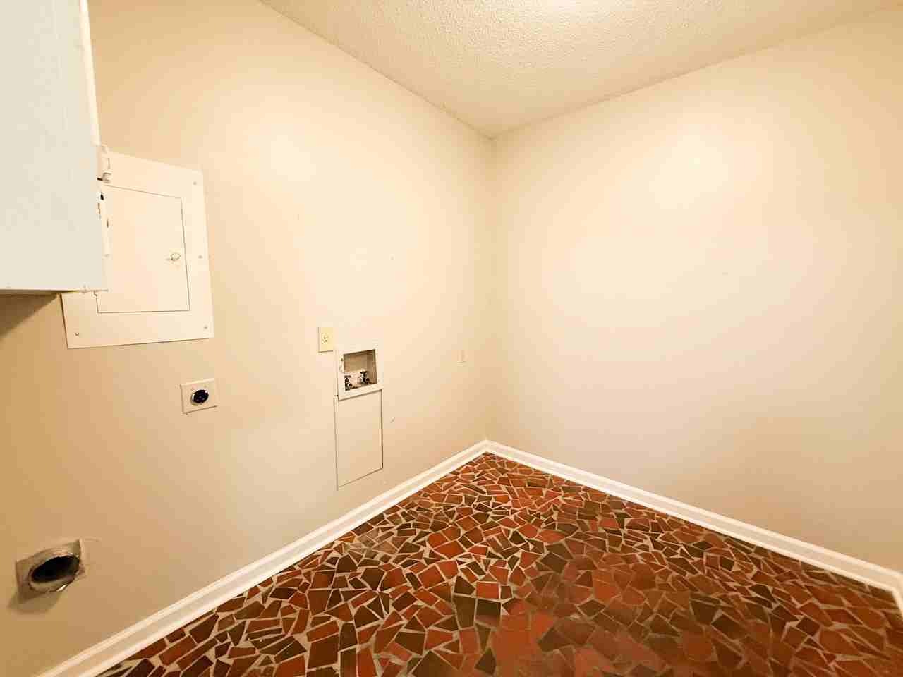 5305 Oak Meadow Ave #1 - Photo 5 of 21
