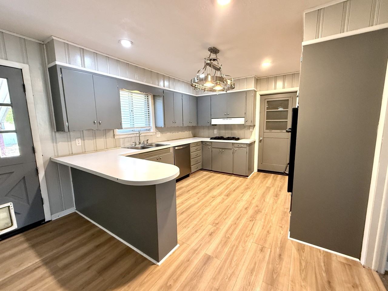 1737 Mount Washington Rd #1 - Photo 2 of 33