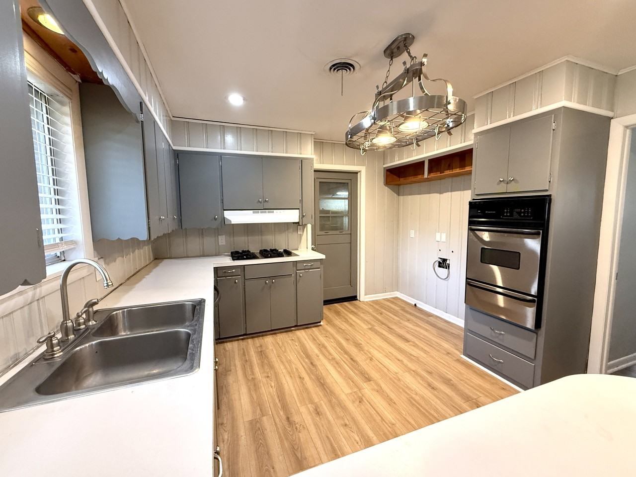 1737 Mount Washington Rd #1 - Photo 3 of 33