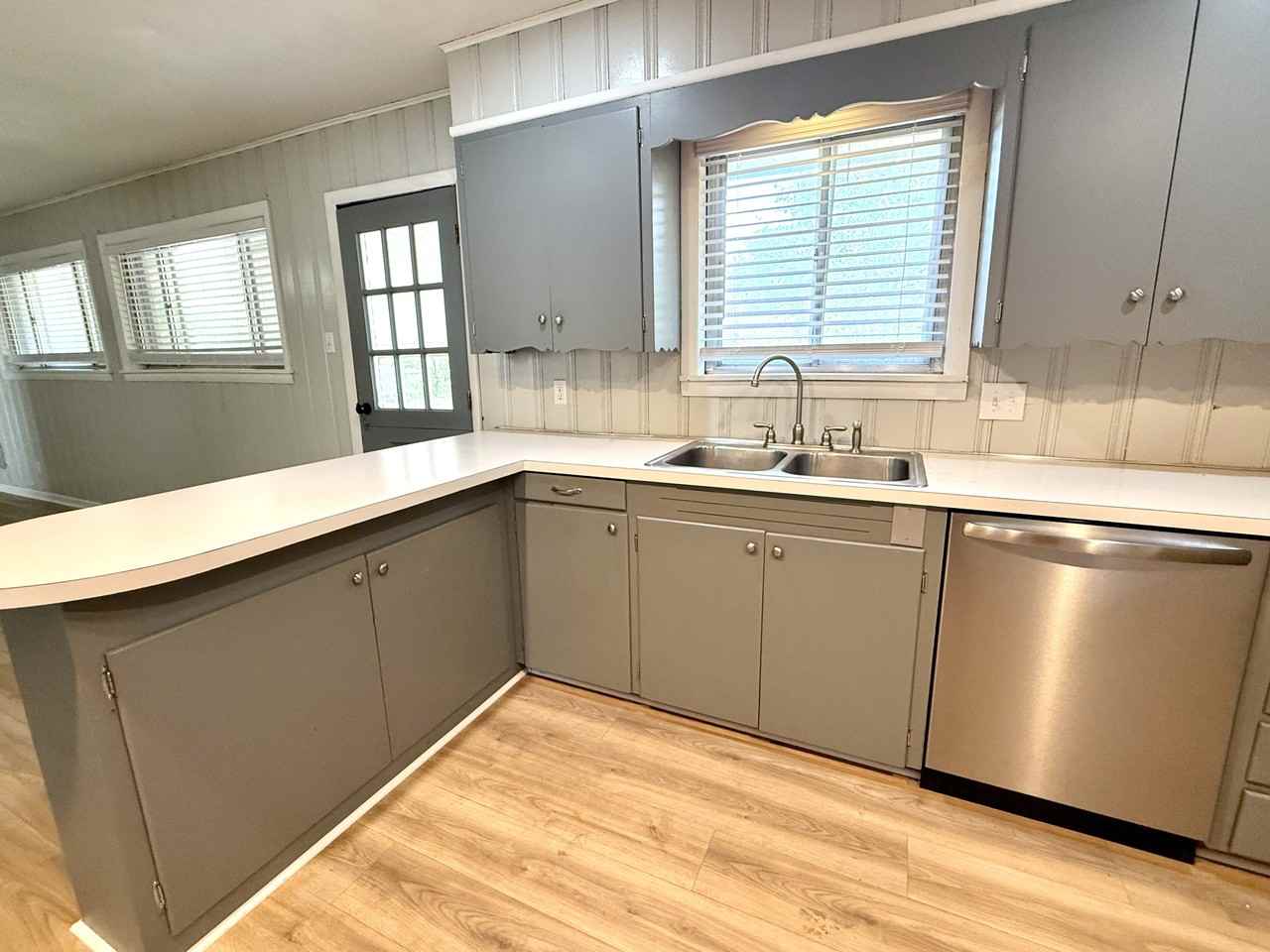 1737 Mount Washington Rd #1 - Photo 7 of 33