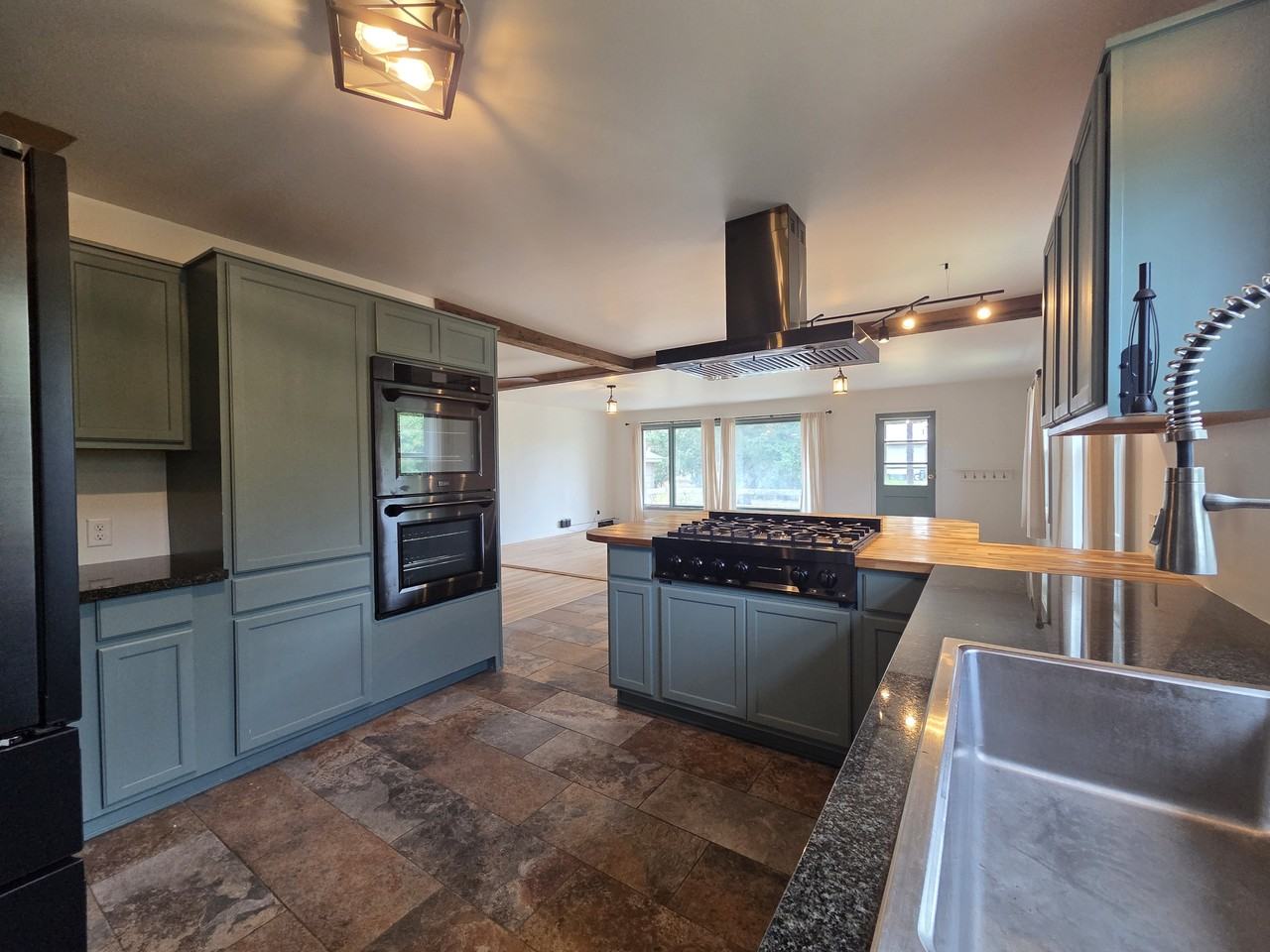 431 N 4th Ave #HOME - Photo 3 of 36