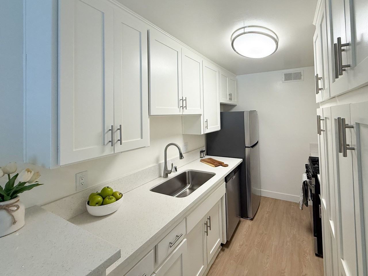 Canyon Glen Apartments - Photo 6 of 17