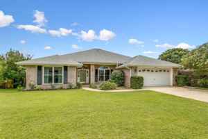 featured image of 2295 Heritage Cir #1