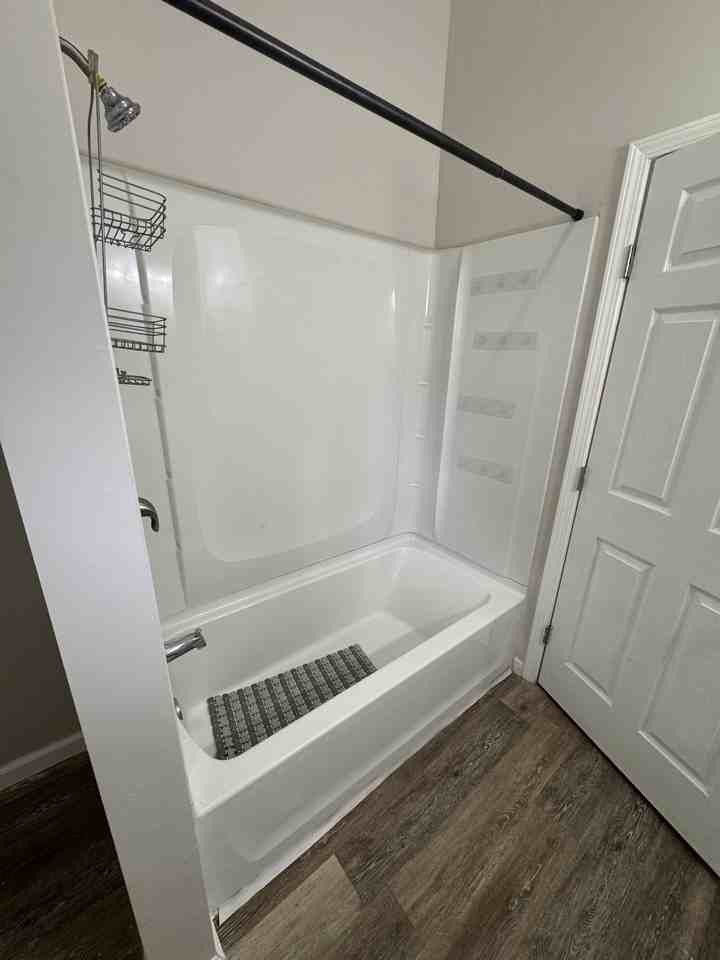 1511 Sw Huntoon St #1 - Photo 3 of 10