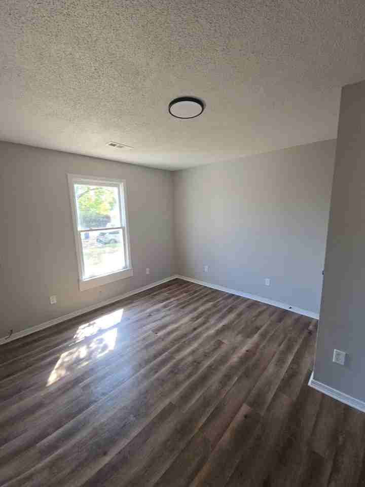 416 Valley Ave #1 - Photo 5 of 14
