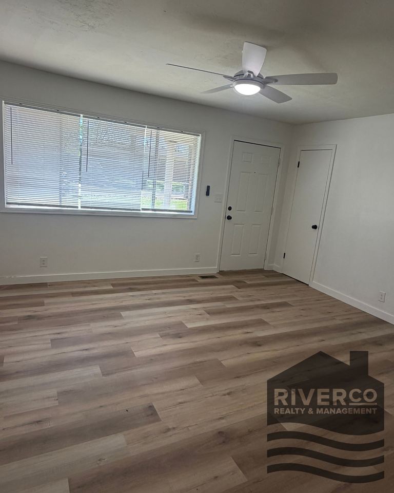 218 Madison Ave #218 - Photo 3 of 16