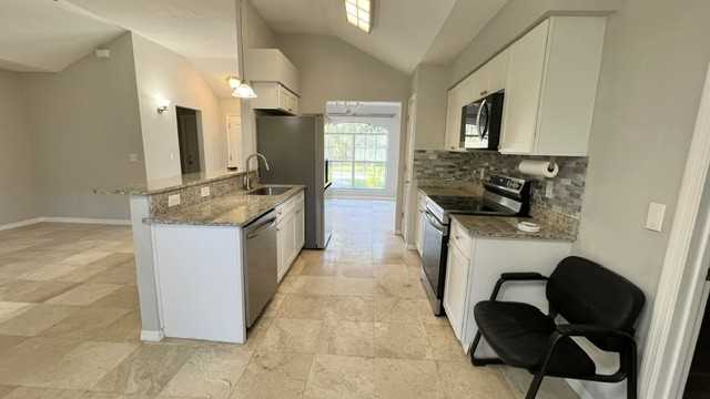 8312 Sw 61st Pl #1 - Photo 4 of 14