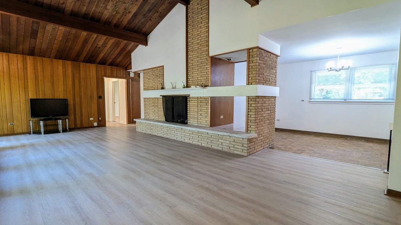 2030 Crestwood Ln #1 - Photo 6 of 20