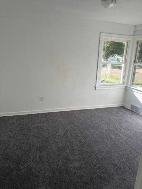 1409 16th Ave #1 - Photo 3 of 11