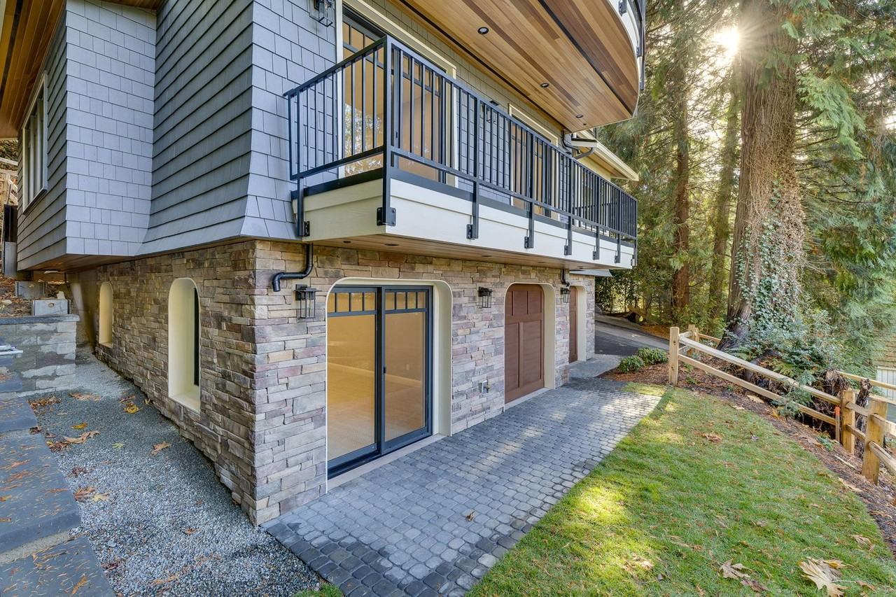 13841 62nd Ave Ne - Photo 4 of 36