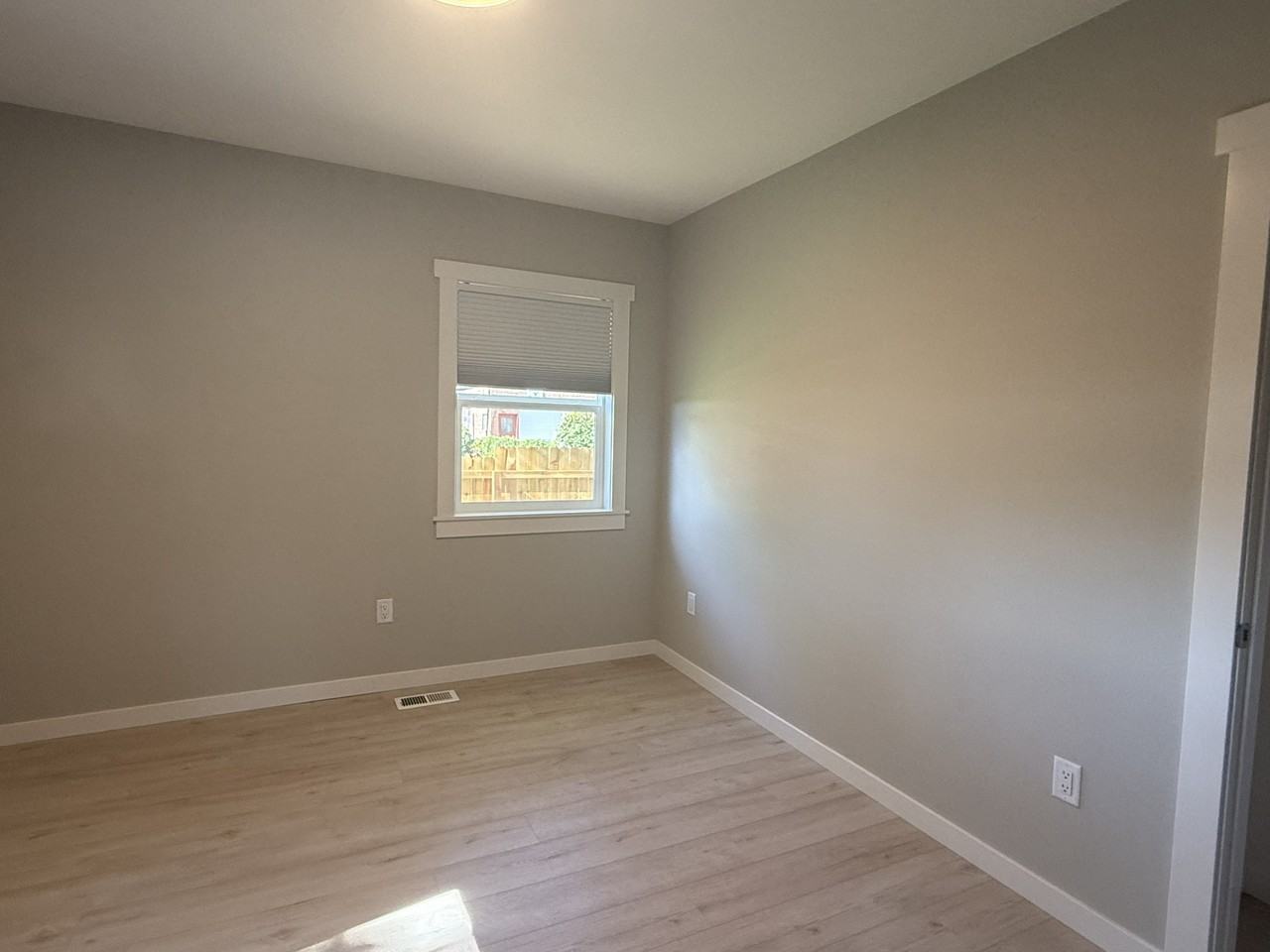 1002 N 25th St - Photo 3 of 11