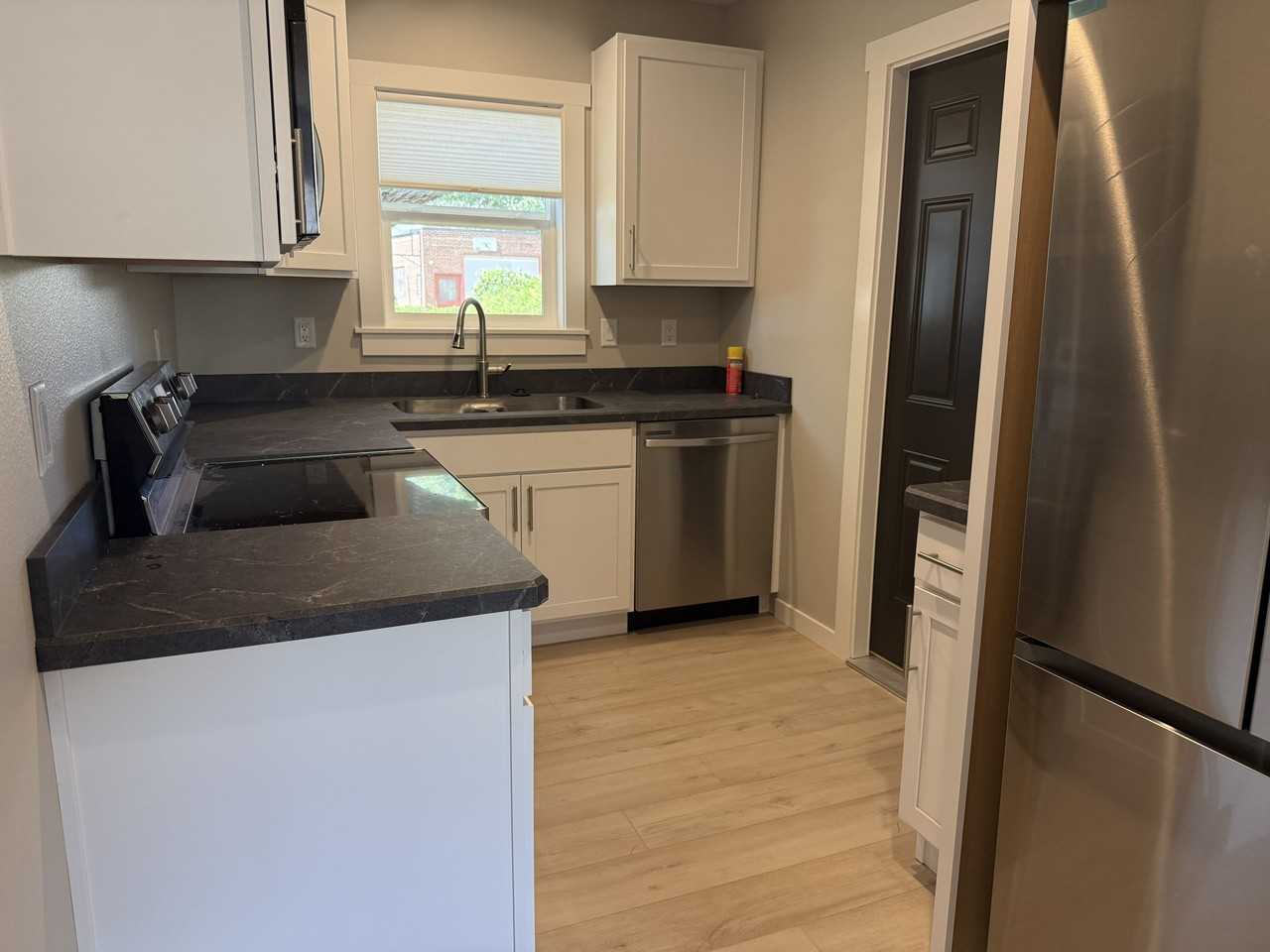 1002 N 25th St - Photo 6 of 11