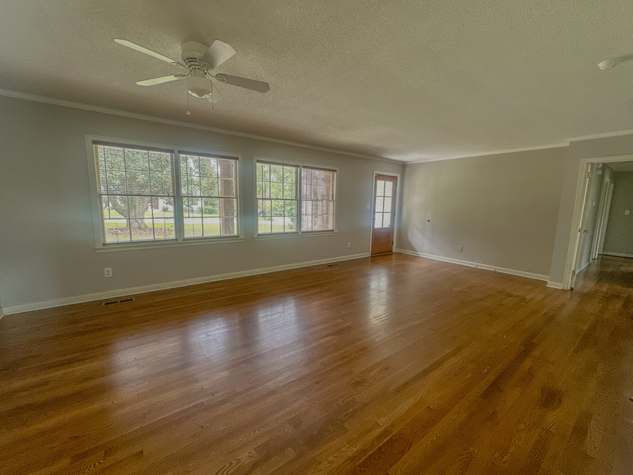 1306 W Park Ave #1 - Photo 3 of 22