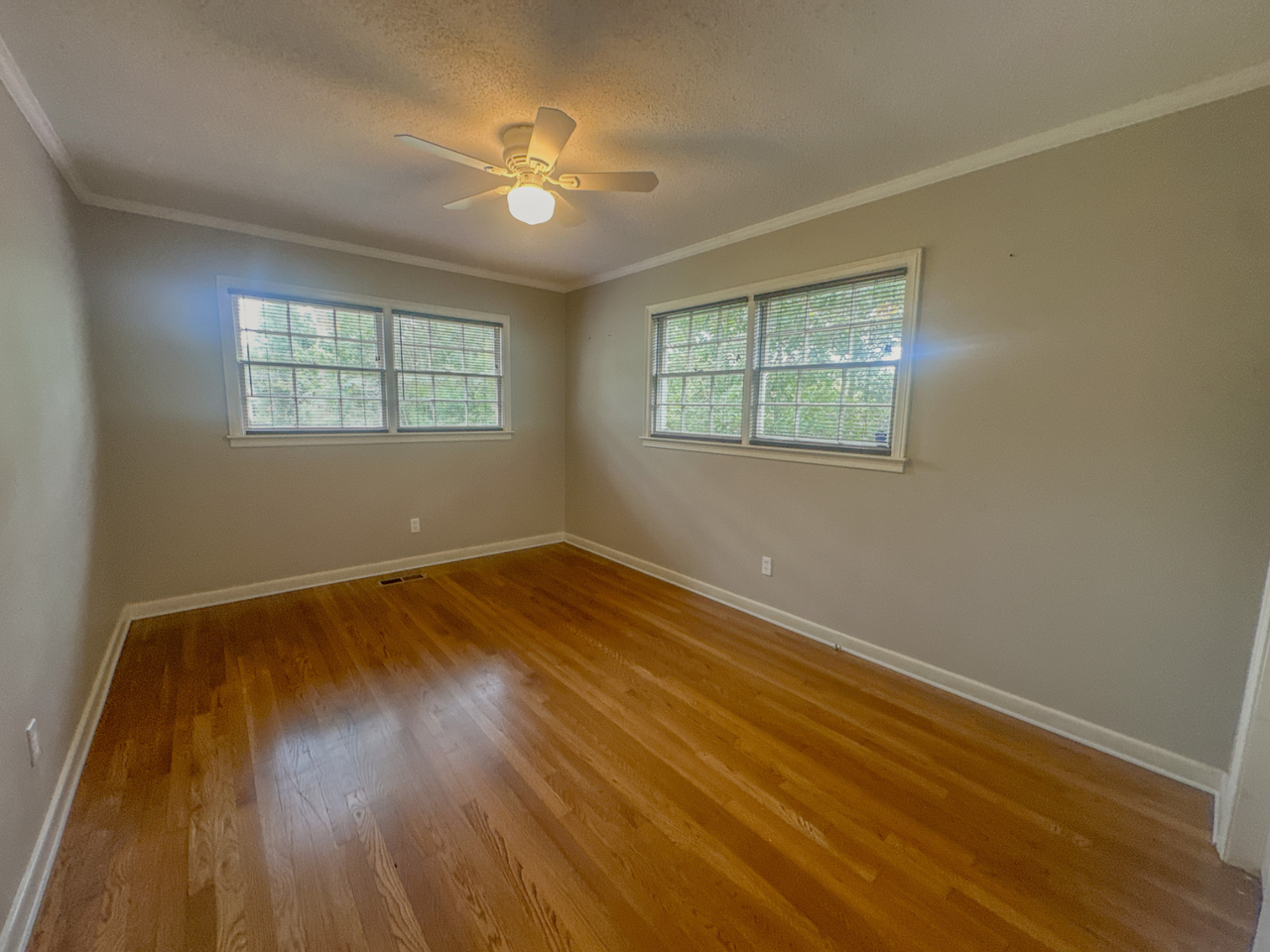 1306 W Park Ave #1 - Photo 6 of 22