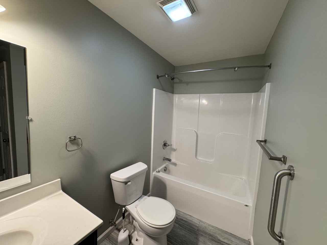 702 N Washinton St, #A - Photo 5 of 8