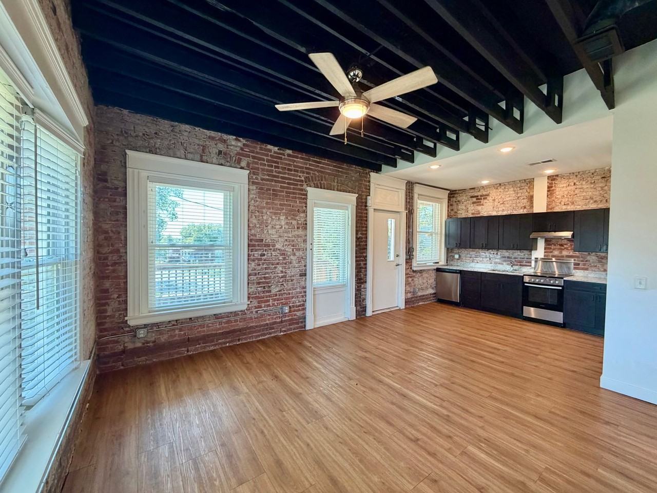 2201 Lexington Ave - Photo 4 of 13