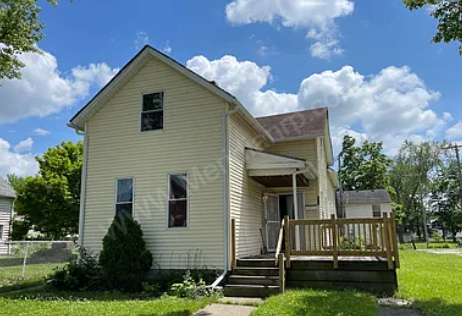 420 E Masterson Ave #1