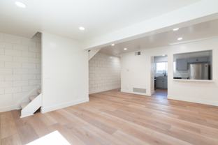 8685 Mellmanor Dr #B - Photo 1 of 1