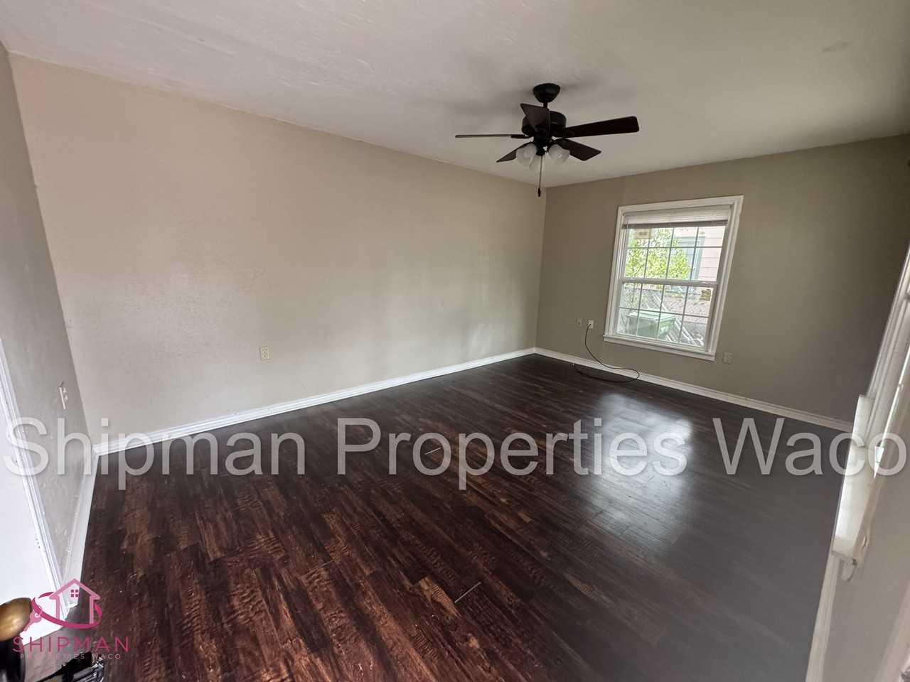 3125 Reuter Ave #1 - Photo 3 of 14