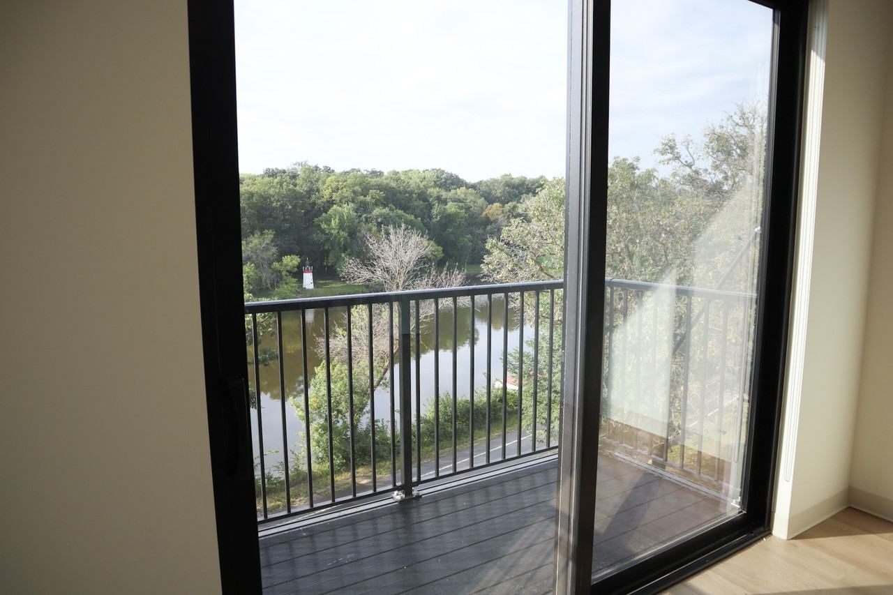 Palisades - 3042340 River Road #304 - Photo 7 of 39