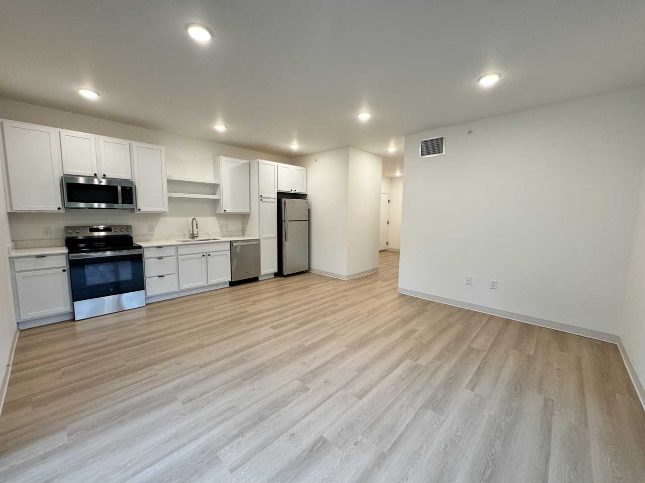 Palisades - 3012340 River Road #301 - Photo 6 of 21