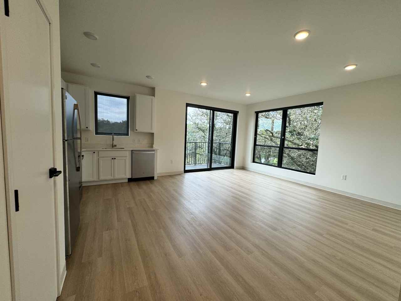 Palisades - 3032340 River Road #303 - Photo 3 of 39
