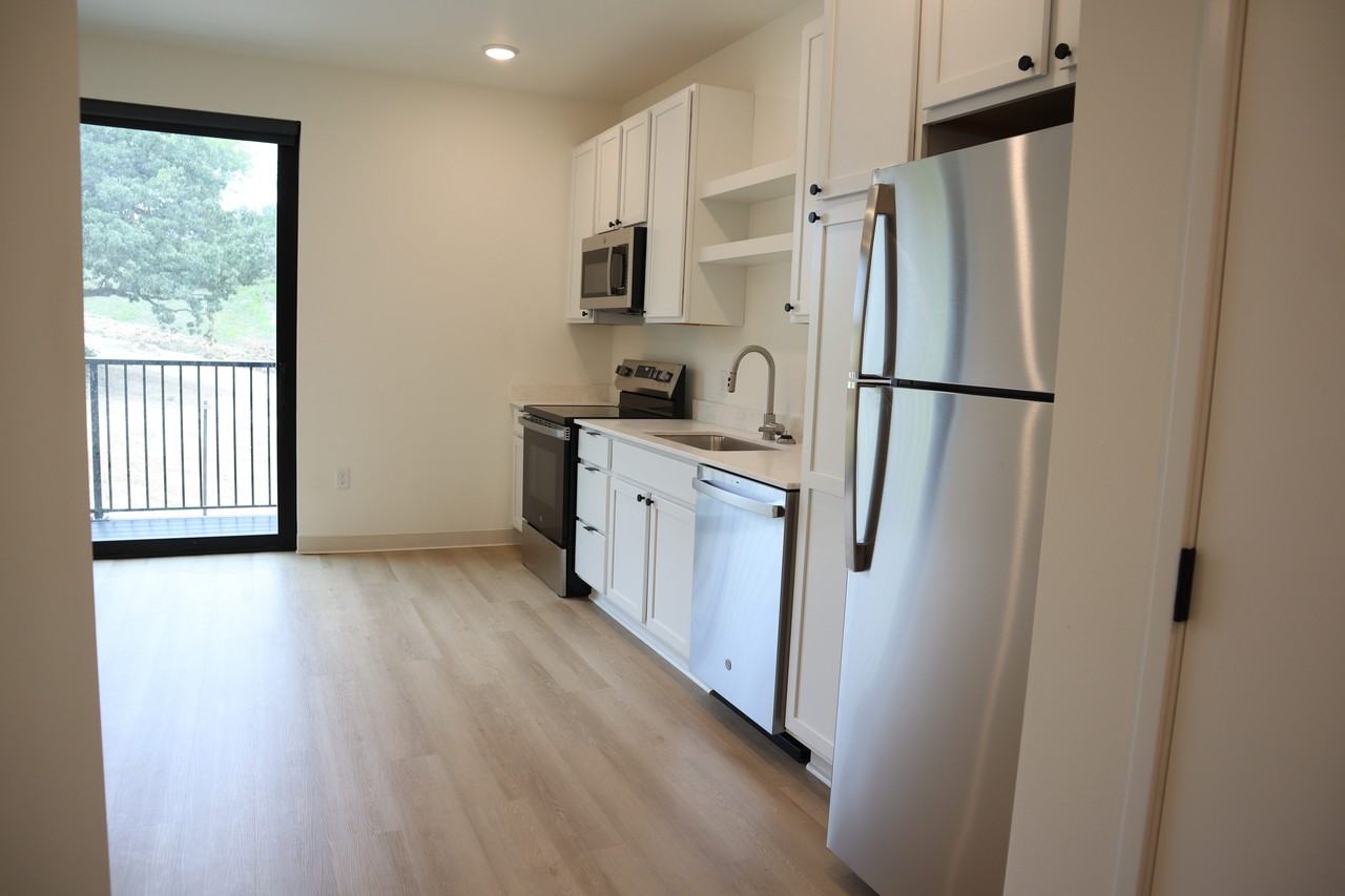 Palisades - 3052340 River Road #305 - Photo 2 of 25