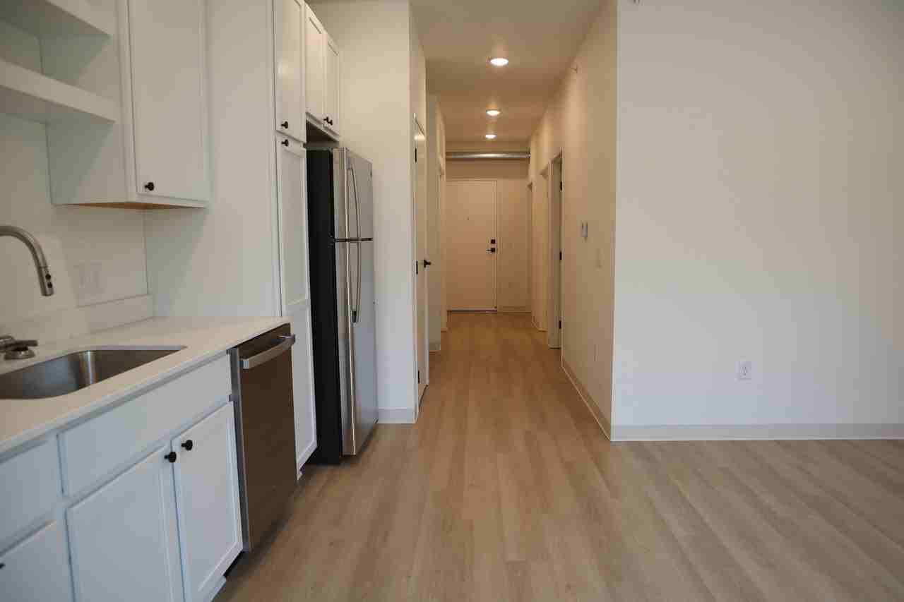 Palisades - 3052340 River Road #305 - Photo 3 of 25