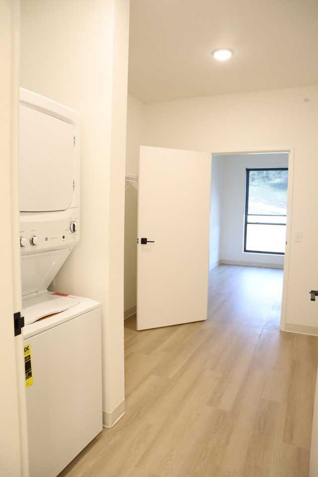 Palisades - 3072340 River Road #307 - Photo 2 of 12