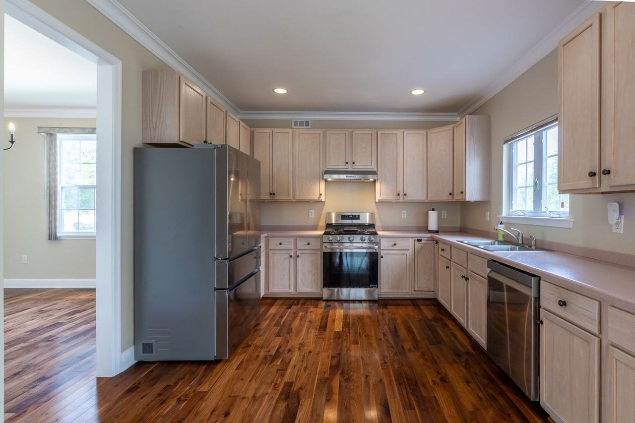 87 Timberhill Dr - Photo 5 of 25