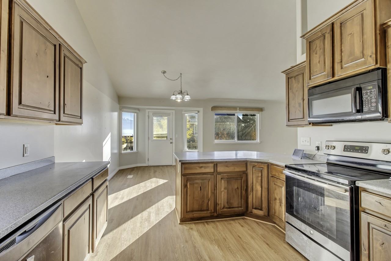 6924 N Chippewa Dr #1 - Photo 3 of 20