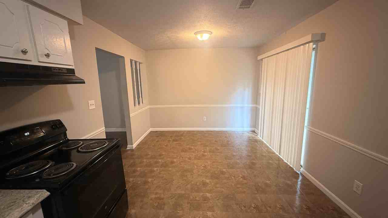 1313 Jersey St #1 - Photo 3 of 7