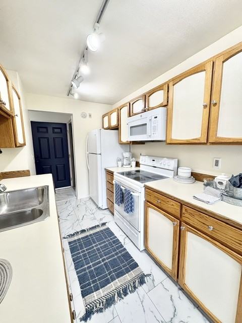 26435 Northeast Pennsylvania AvenueUnit #49 - Photo 4 of 21