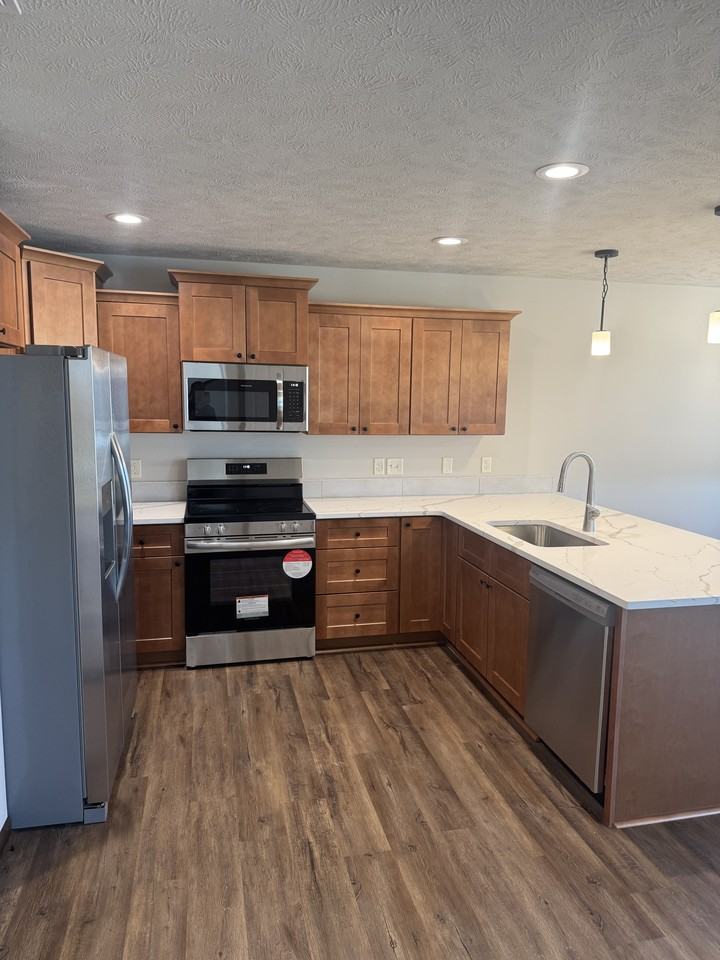 201 W Samuel Ct #1 - Photo 5 of 22