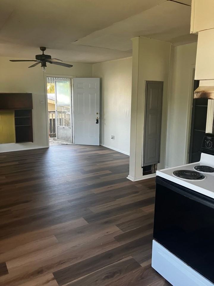 418 Tissington St - Photo 5 of 11