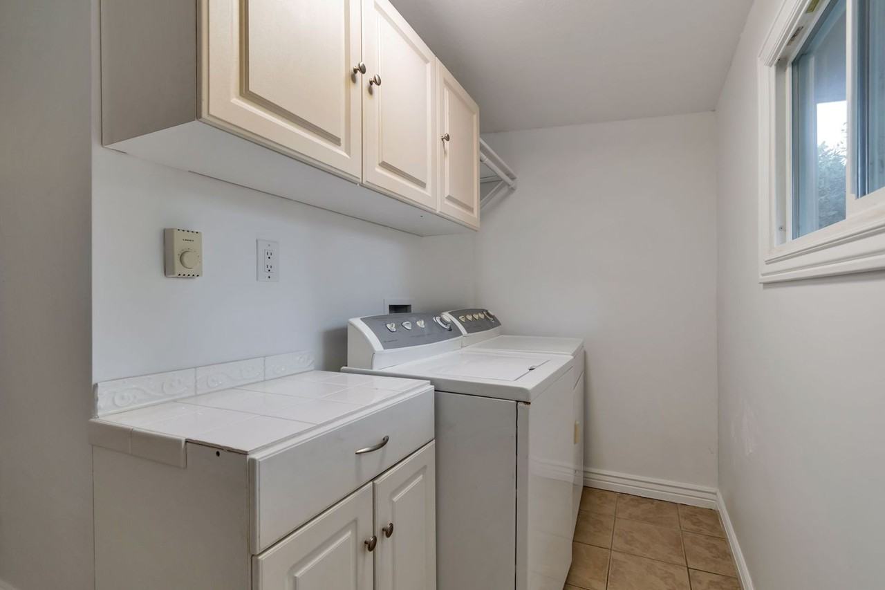 507 E 1864 S - Photo 4 of 15