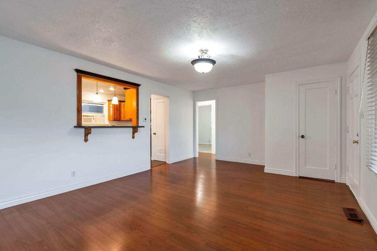 507 E 1864 S - Photo 7 of 15