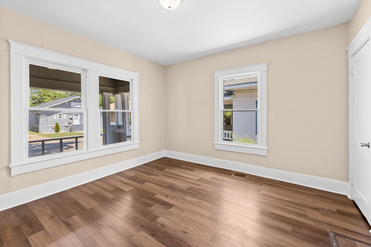 1437 Princeton Ave Sw #1 - Photo 7 of 18