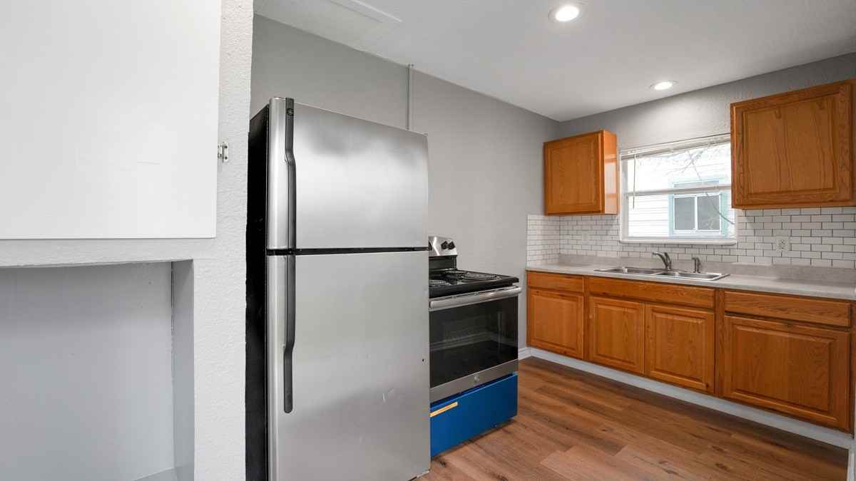 2513 Cincinnati Ave #1 - Photo 5 of 10