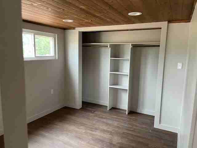 803 Larson St - Photo 5 of 11