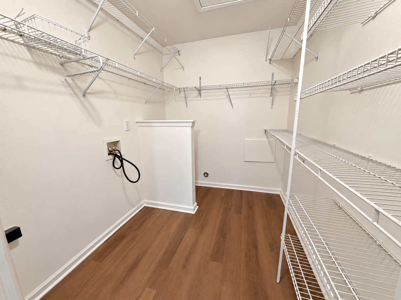 126 Thorn Tree Ln #1 - Photo 5 of 13