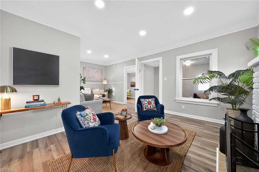 164 E 317th St #1 - Photo 6 of 26