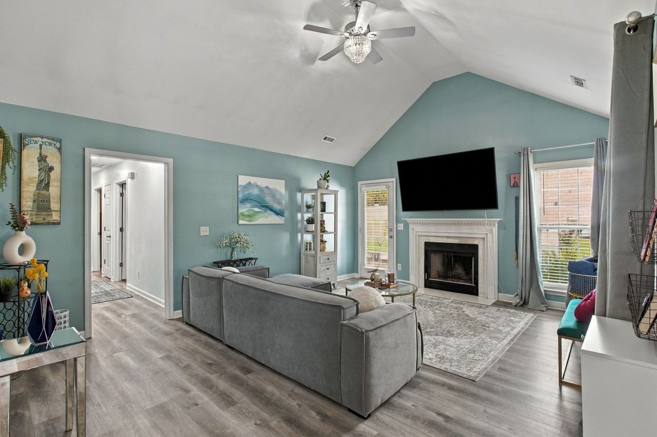 2504 Wyatt Ct #1 - Photo 6 of 31